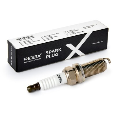 [686S0158] Spark plug